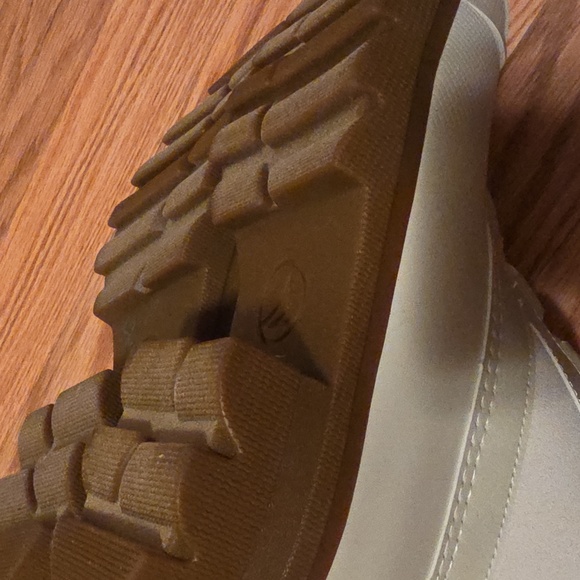 Sperry Womens Cream Winter Boots - Picture 7 of 7